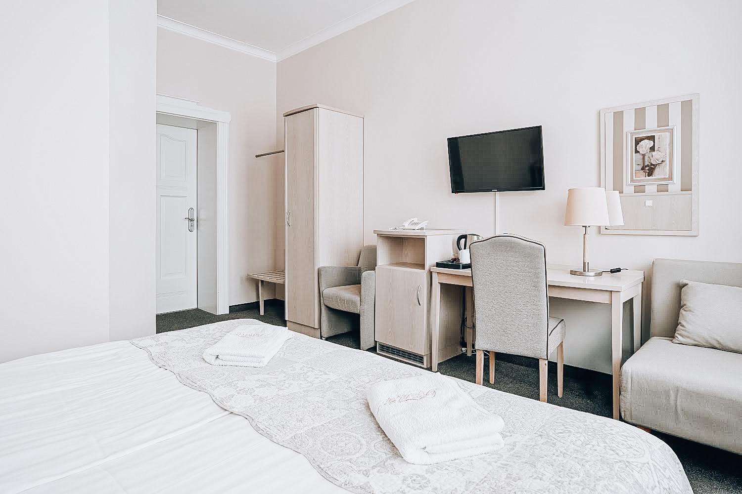 Hotel Amalia Kudowa-Zdrój Exteriör bild