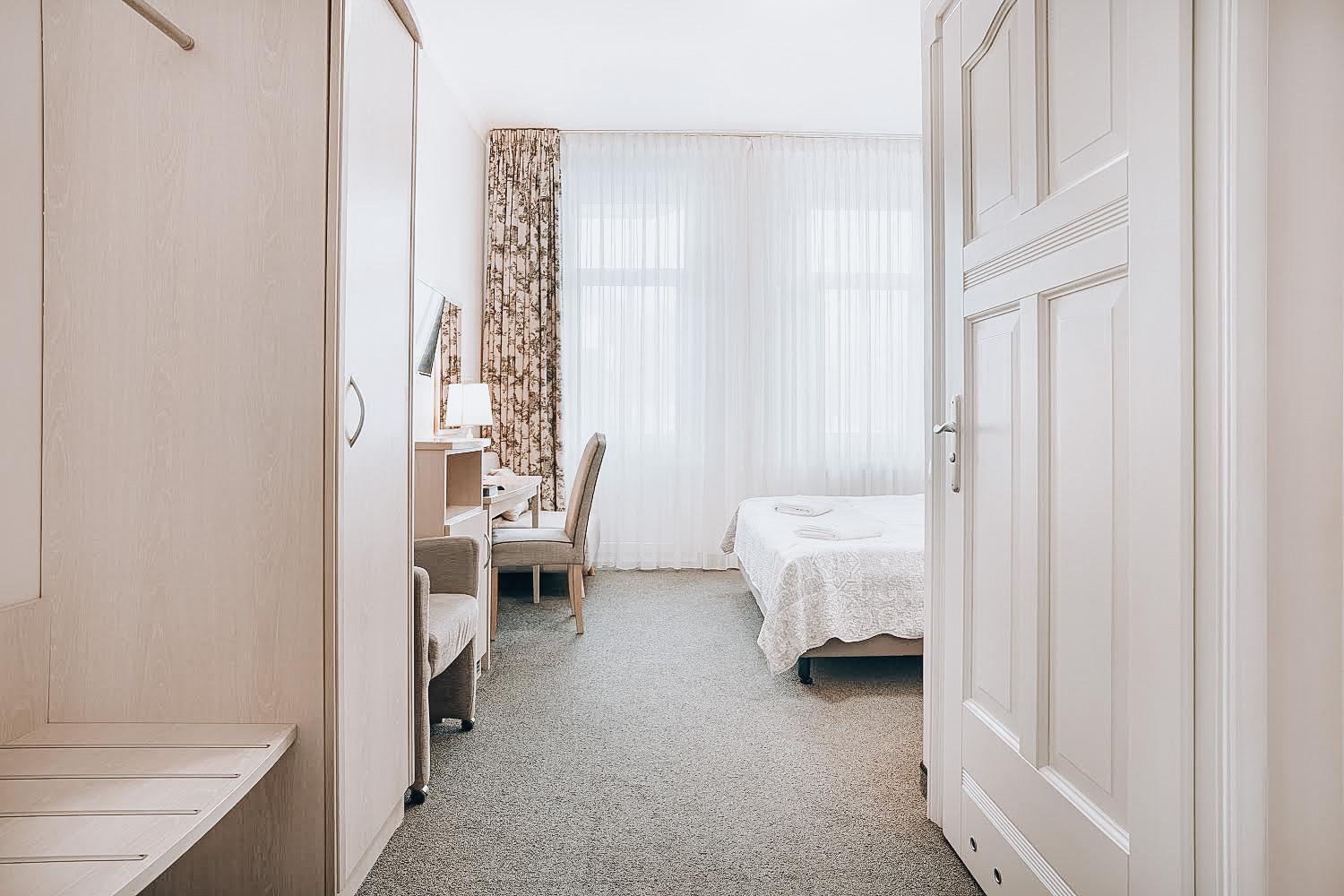 Hotel Amalia Kudowa-Zdrój Exteriör bild